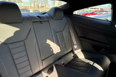 NK71XHN BMW 4 Series 2.0 420d MHT M Sport Auto xDrive Euro 6 (s/s) 2dr Thumbnail #20