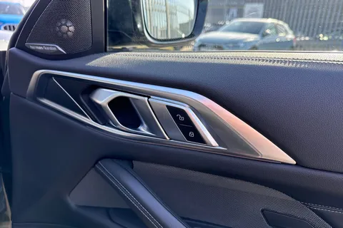 NK71XHN BMW 4 Series 2.0 420d MHT M Sport Auto xDrive Euro 6 (s/s) 2dr Thumbnail #22