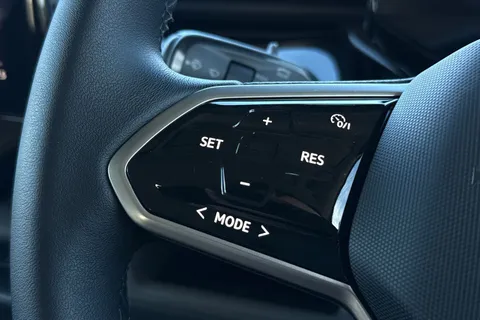 KN73UFP Volkswagen ID. Buzz 150kW Life Pro 77kWh 5dr Auto Thumbnail #39