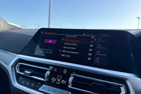 NK71XHN BMW 4 Series 2.0 420d MHT M Sport Auto xDrive Euro 6 (s/s) 2dr Thumbnail #56