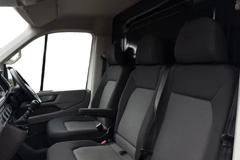 DE72FOD Volkswagen Crafter 2.0 TDI 140PS Startline High Roof Van Thumbnail #17