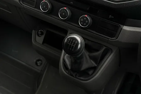 DE72FOD Volkswagen Crafter 2.0 TDI 140PS Startline High Roof Van Thumbnail #24