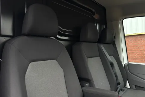 DE72FOD Volkswagen Crafter 2.0 TDI 140PS Startline High Roof Van Thumbnail #25