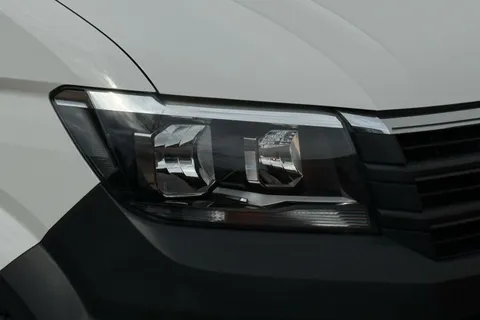 DE72FOD Volkswagen Crafter 2.0 TDI 140PS Startline High Roof Van Thumbnail #29