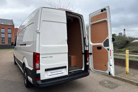 DE72FOD Volkswagen Crafter 2.0 TDI 140PS Startline High Roof Van Thumbnail #39