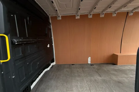 DE72FOD Volkswagen Crafter 2.0 TDI 140PS Startline High Roof Van Thumbnail #45