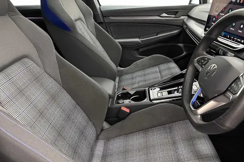 DC25FPK Volkswagen Golf 1.5 TSI 272 GTE eHybrid 5dr DSG**PAN ROOF** Thumbnail #10