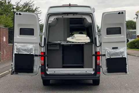 BG23ENK Volkswagen Grand California 2.0 TDI 680 5dr Tip Auto 3.88T Auto Thumbnail #9