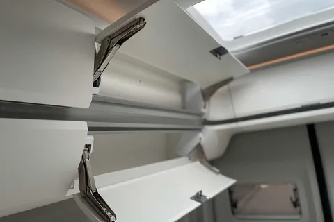 BG23ENK Volkswagen Grand California 2.0 TDI 680 5dr Tip Auto 3.88T Auto Thumbnail #50