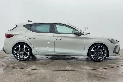 KM25CWE CUPRA Leon 1.5 eTSI V2 DSG Euro 6 (s/s) 5dr Thumbnail #6