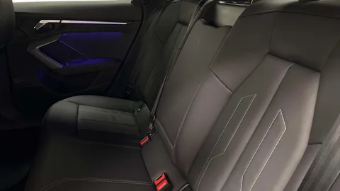 DH25CJJ Audi A3 Black Edition TFSI 150 PS S tronic Thumbnail #8