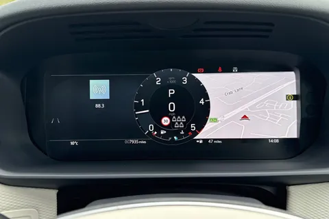 DX75NHG Land Rover Discovery 3.0 D350 Dynamic HSE 5dr Thumbnail #18