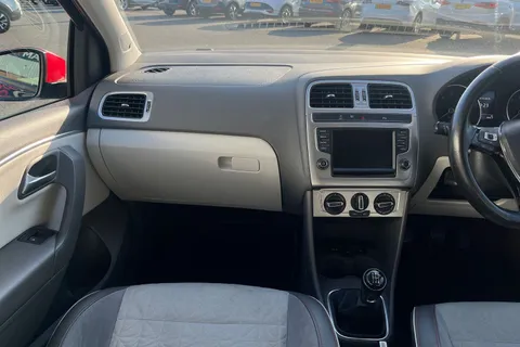 19 of 48 for Volkswagen Polo 1.0 BlueMotion Tech beats Euro 6 (s/s) 3dr