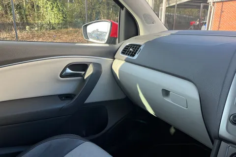 35 of 48 for Volkswagen Polo 1.0 BlueMotion Tech beats Euro 6 (s/s) 3dr