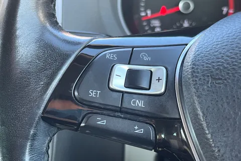 38 of 48 for Volkswagen Polo 1.0 BlueMotion Tech beats Euro 6 (s/s) 3dr