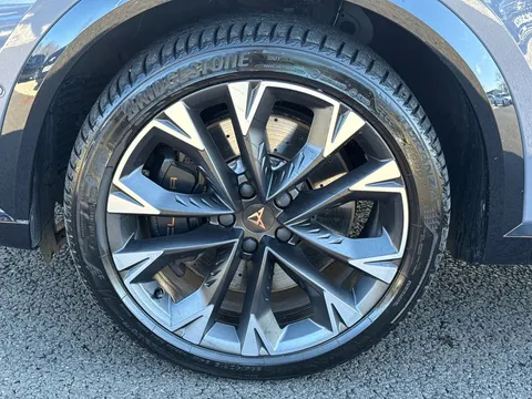 KR25VFN CUPRA Formentor 2.0 TSI 333 VZ2 5dr DSG 4Drive**PANORAMIC SUNROOF** Thumbnail #8