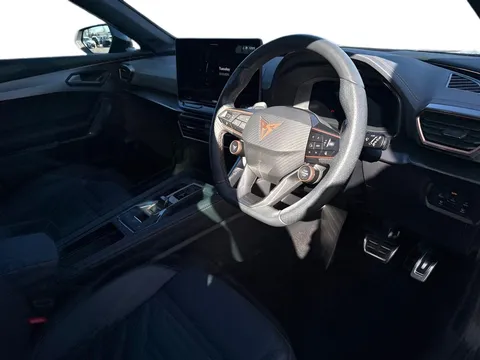 KR25VFN CUPRA Formentor 2.0 TSI 333 VZ2 5dr DSG 4Drive**PANORAMIC SUNROOF** Thumbnail #9