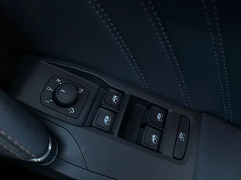 KR25VFN CUPRA Formentor 2.0 TSI 333 VZ2 5dr DSG 4Drive**PANORAMIC SUNROOF** Thumbnail #19