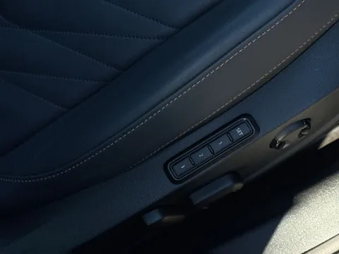 KR25VFN CUPRA Formentor 2.0 TSI 333 VZ2 5dr DSG 4Drive**PANORAMIC SUNROOF** Thumbnail #36