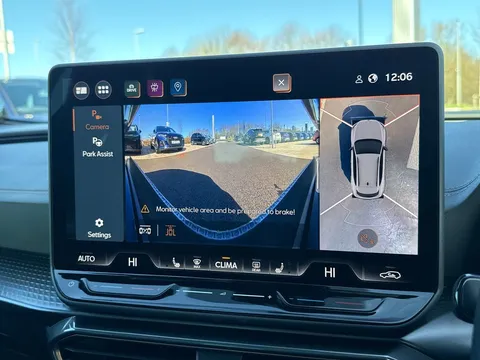 KR25VFN CUPRA Formentor 2.0 TSI 333 VZ2 5dr DSG 4Drive**PANORAMIC SUNROOF** Thumbnail #39