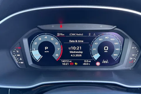 KD23GSY Audi Q3 Black Edition 45 TFSI quattro 245 PS S tronic Thumbnail #32