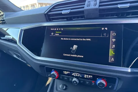 KD23GSY Audi Q3 Black Edition 45 TFSI quattro 245 PS S tronic Thumbnail #40