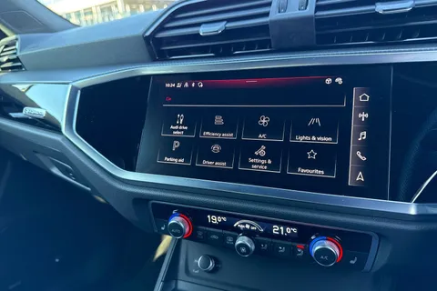 KD23GSY Audi Q3 Black Edition 45 TFSI quattro 245 PS S tronic Thumbnail #44