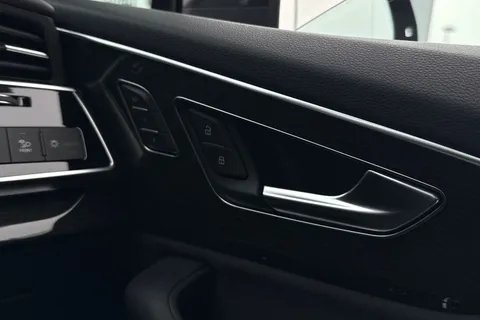 KN75YVT Audi Q7 SUV  Black Edition TDI quattro 286 PS tiptronic Thumbnail #21