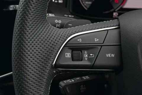 KN75YVT Audi Q7 SUV  Black Edition TDI quattro 286 PS tiptronic Thumbnail #37