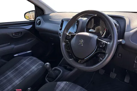 KT18VFE PEUGEOT 108 1.0 Active Euro 6 3dr Thumbnail #13