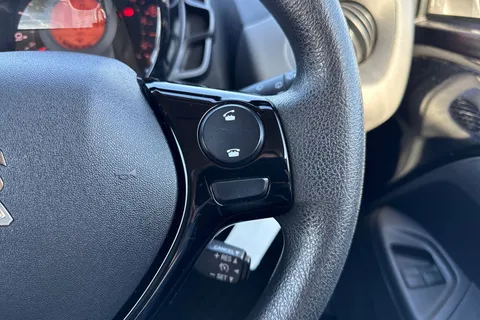 KT18VFE PEUGEOT 108 1.0 Active Euro 6 3dr Thumbnail #39