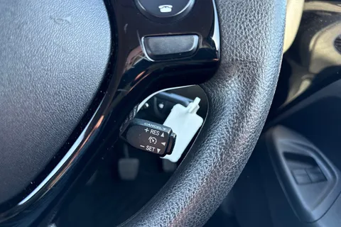 KT18VFE PEUGEOT 108 1.0 Active Euro 6 3dr Thumbnail #40