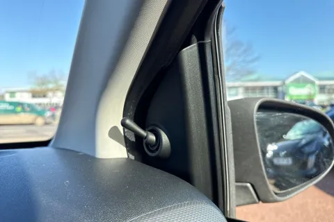 KT18VFE PEUGEOT 108 1.0 Active Euro 6 3dr Thumbnail #42