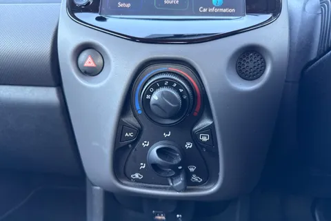 KT18VFE PEUGEOT 108 1.0 Active Euro 6 3dr Thumbnail #51