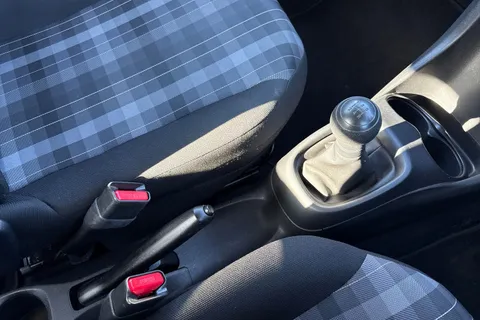 KT18VFE PEUGEOT 108 1.0 Active Euro 6 3dr Thumbnail #54