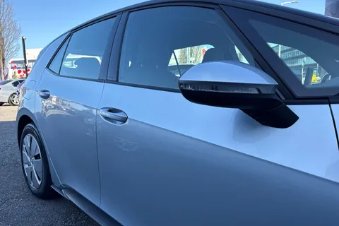 25 of 56 for Volkswagen ID.3 Pro Performance 58kWh Life Auto 5dr