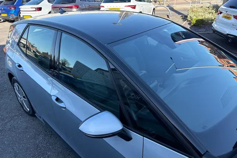 33 of 56 for Volkswagen ID.3 Pro Performance 58kWh Life Auto 5dr