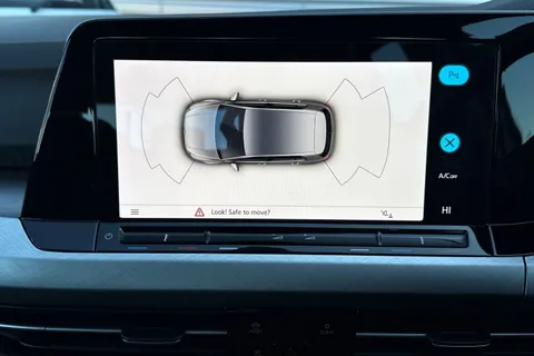 BL72LFW Volkswagen Golf 1.5 TSI Life Euro 6 (s/s) 5dr Thumbnail #44