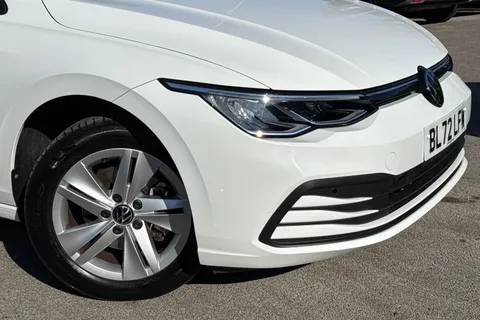 BL72LFW Volkswagen Golf 1.5 TSI Life Euro 6 (s/s) 5dr Thumbnail #50