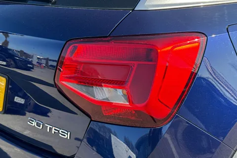 PN22MUW Audi Q2 Technik 30 TFSI  110 PS 6-speed Thumbnail #9