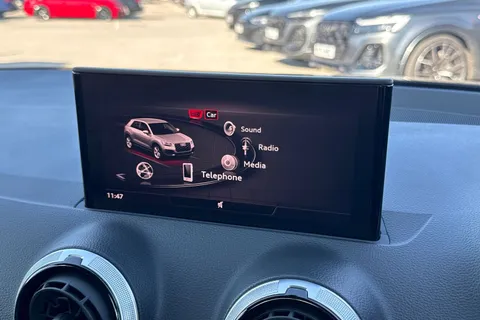 PN22MUW Audi Q2 Technik 30 TFSI  110 PS 6-speed Thumbnail #18