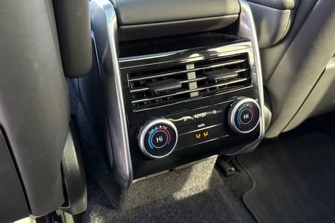 19 of 51 for Land Rover Range Rover 3.0 D300 HSE 5dr