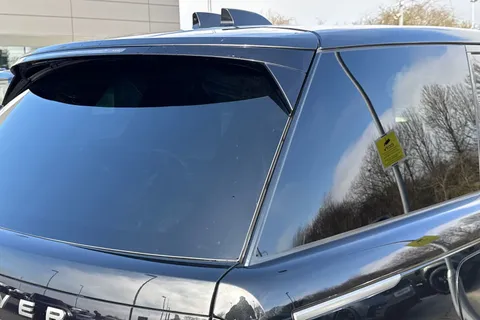 34 of 51 for Land Rover Range Rover 3.0 D300 HSE 5dr