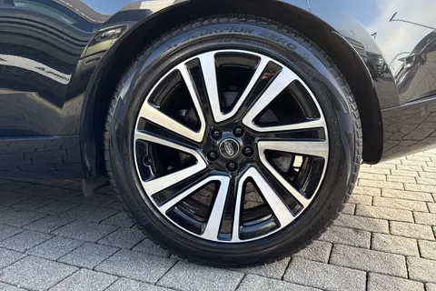 38 of 51 for Land Rover Range Rover 3.0 D300 HSE 5dr