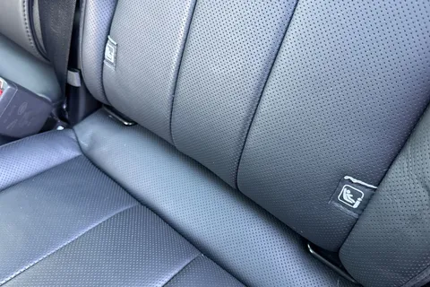 41 of 51 for Land Rover Range Rover 3.0 D300 HSE 5dr