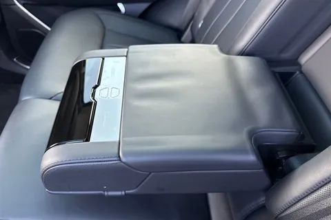 42 of 51 for Land Rover Range Rover 3.0 D300 HSE 5dr