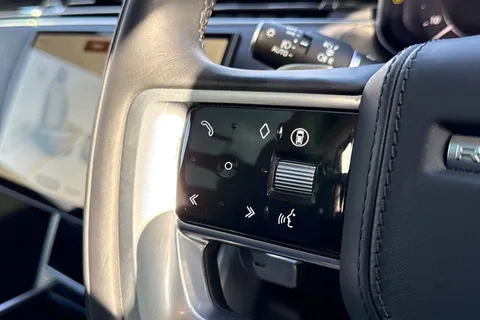 46 of 51 for Land Rover Range Rover 3.0 D300 HSE 5dr