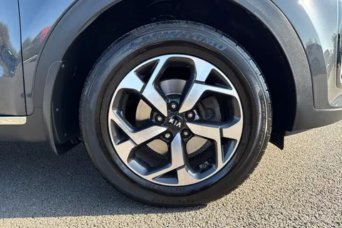 10 of 67 for Kia Sportage 1.6 GDi Platinum Edition Euro 6 (s/s) 5dr