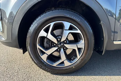 13 of 67 for Kia Sportage 1.6 GDi Platinum Edition Euro 6 (s/s) 5dr