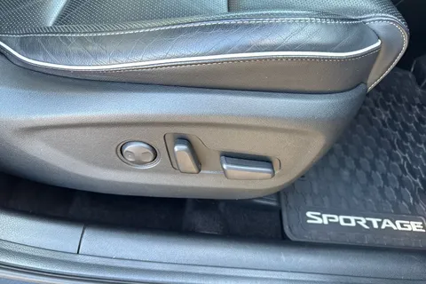 36 of 67 for Kia Sportage 1.6 GDi Platinum Edition Euro 6 (s/s) 5dr